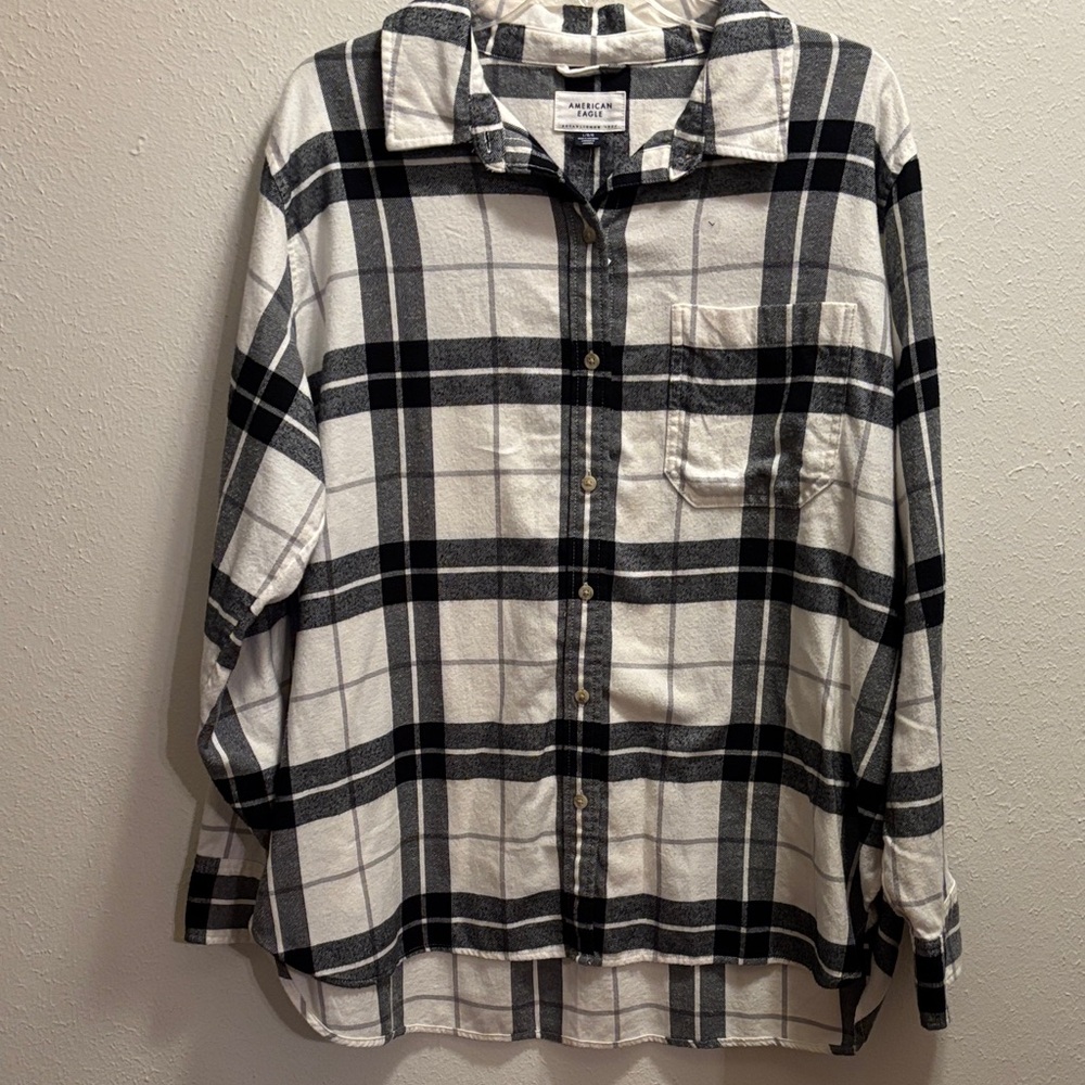 American Eagle Outfitters Black and White Plaid Blouse